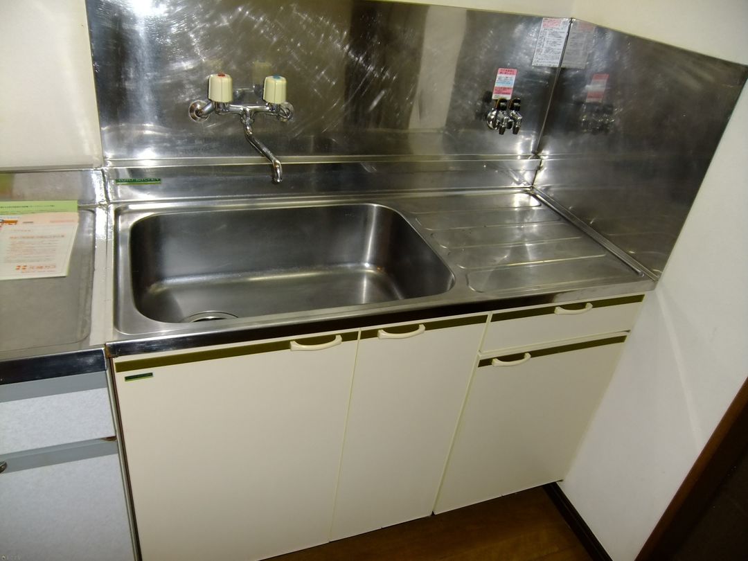 1DK Apartment for Rent in Kashiwazaki, Niigata - 38,000 Yen - Thumbnail 2