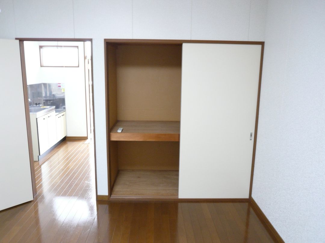 1K Apartment for Rent in Nagaoka, Niigata - No Key Money - Thumbnail 4