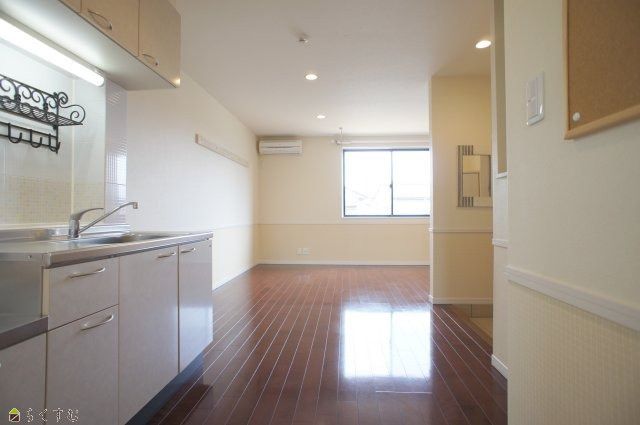 1R Apartment for Rent in Nagaoka, Niigata - Landmark Takami F - Thumbnail 3