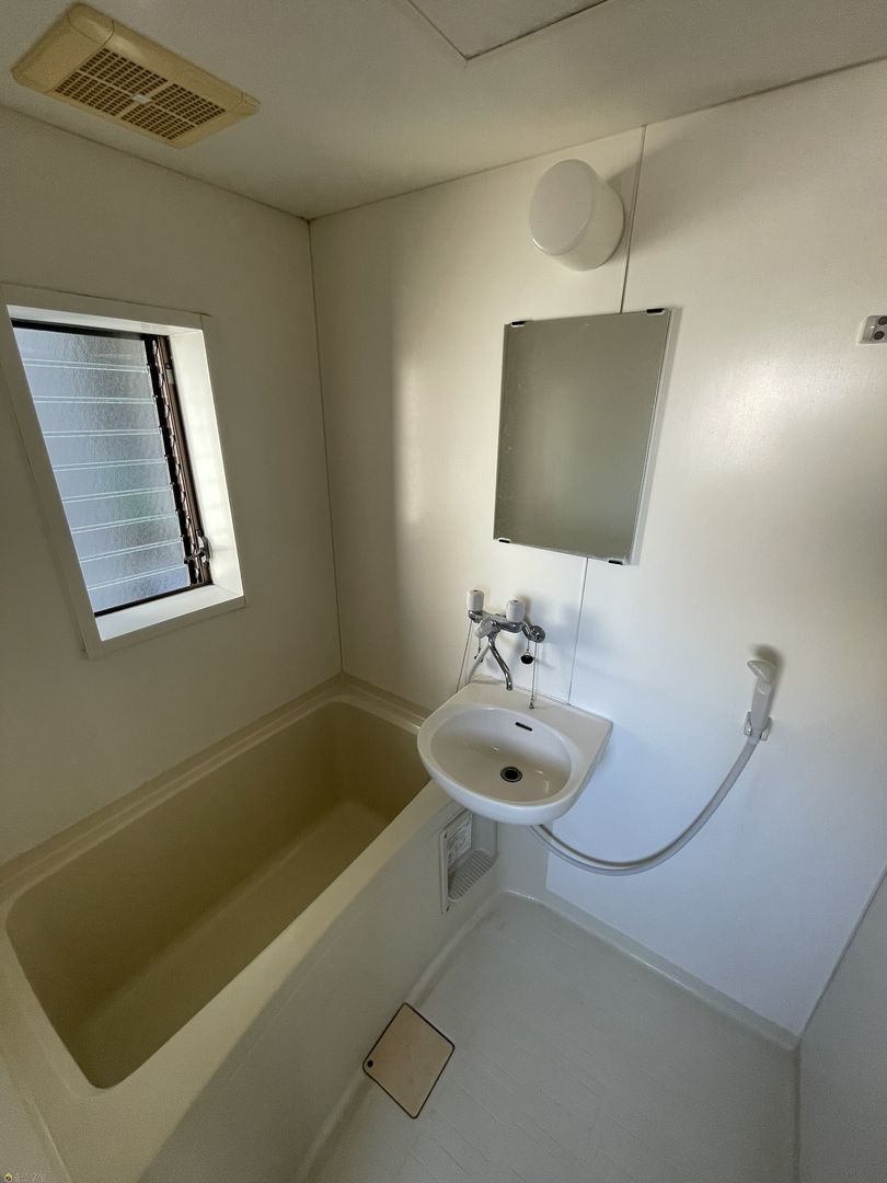 Renovated 1K Apartment for Rent in Quiet Nagaoka - Thumbnail 4