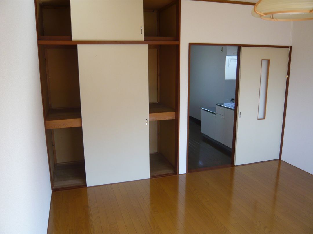 1K Apartment for Rent in Nagaoka, Niigata - 30,000 Yen - Thumbnail 2