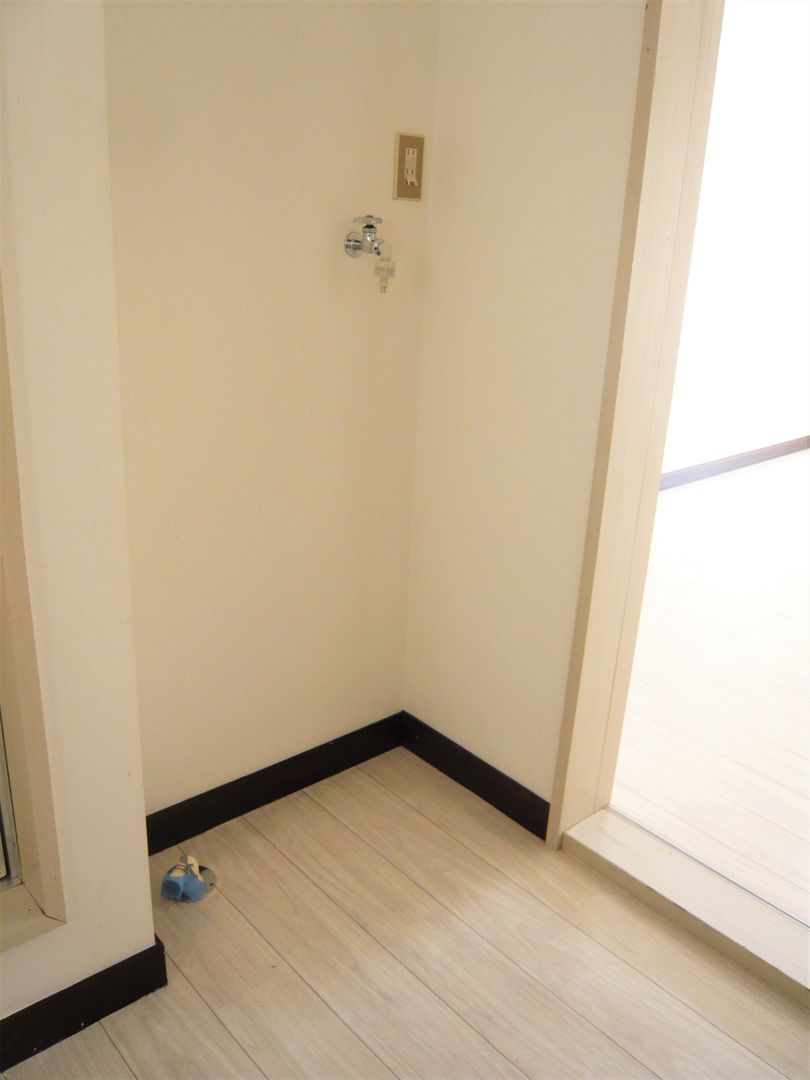 1K Apartment for Rent in Joetsu, Niigata - No Key Money - Thumbnail 4