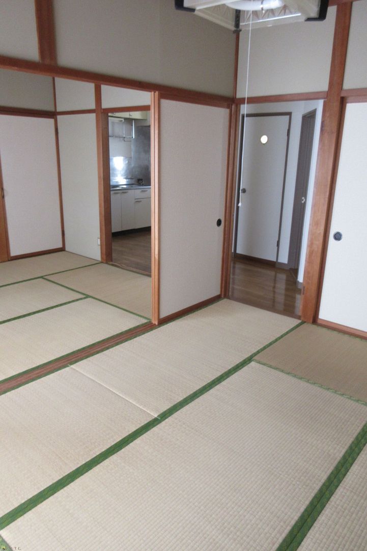 2K Apartment for Rent in Nagaoka with Balcony & Parking - Thumbnail 2