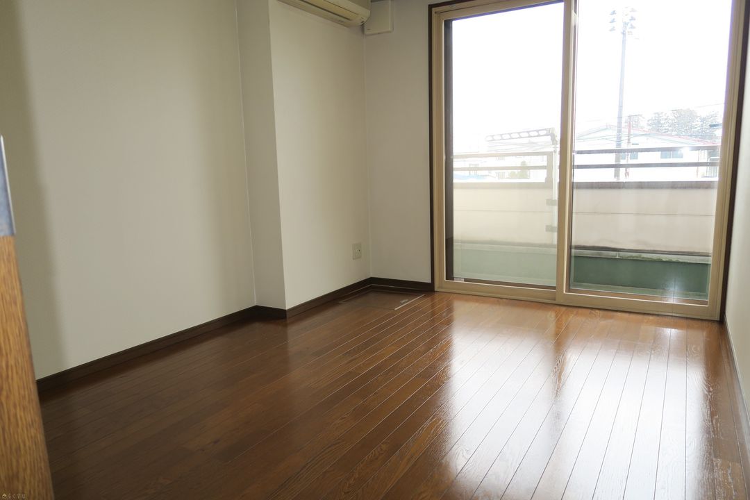 2LDK Apartment for Rent near Joetsu-Myoko Shinkansen Station - Thumbnail 2