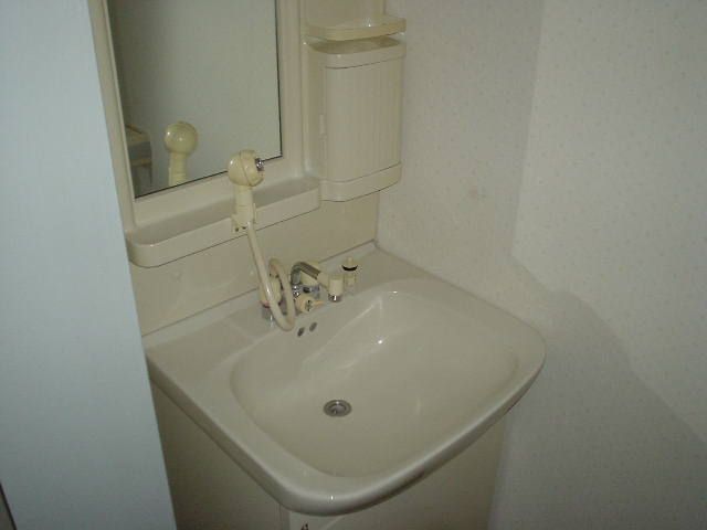 2DK Apartment for Rent in Quiet Nagaoka, Niigata - Thumbnail 3