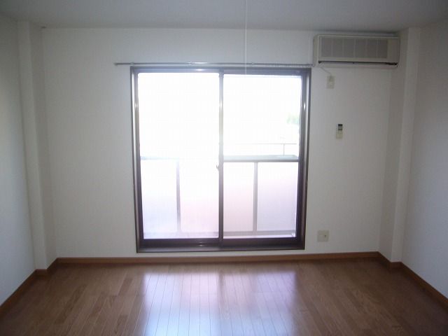 1K Apartment for Rent in Kashiwazaki, Niigata - 4万円 - Thumbnail 3