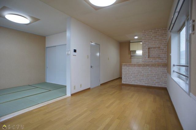 2LDK Apartment for Rent in Nagaoka with Tatami Space - Thumbnail 3