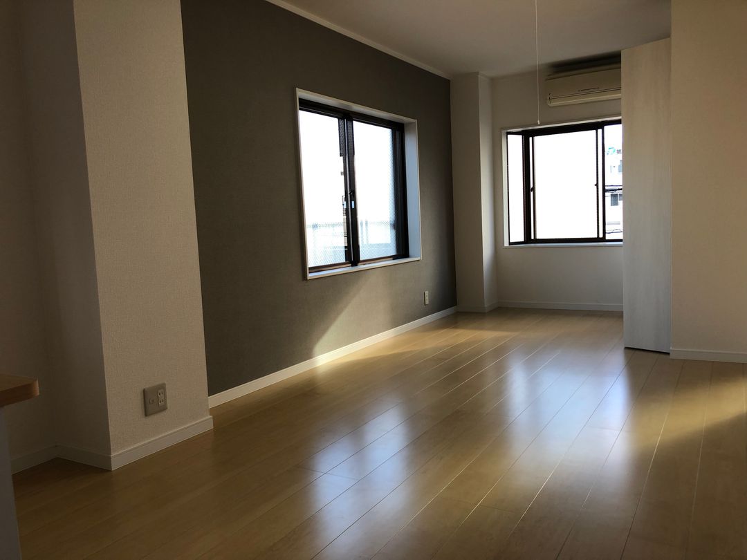 Renovated 1LDK Apartment for Rent Near Nagaoka Station - Thumbnail 2