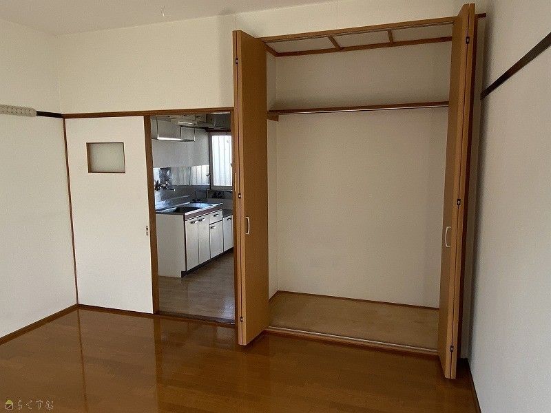 1K Apartment for Rent in Nagaoka, Niigata - Next to Supermarket - Thumbnail 3