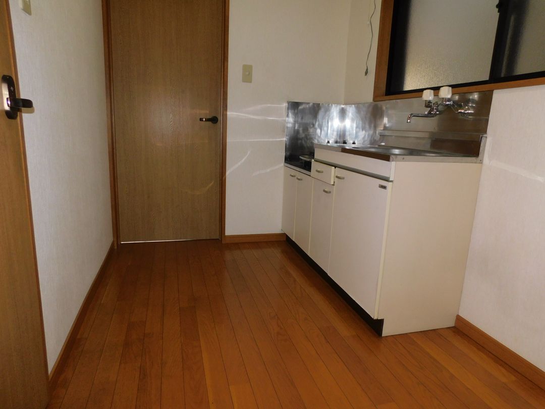 1DK Apartment for Rent in Nagaoka, Niigata - Shine Heights - Thumbnail 2