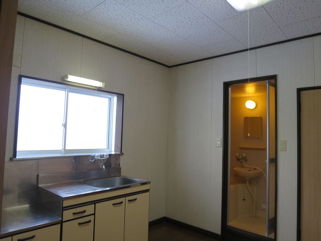 1DK Apartment for Rent in Nagaoka, Niigata - Soliel 2-Goshitsu - Thumbnail 4