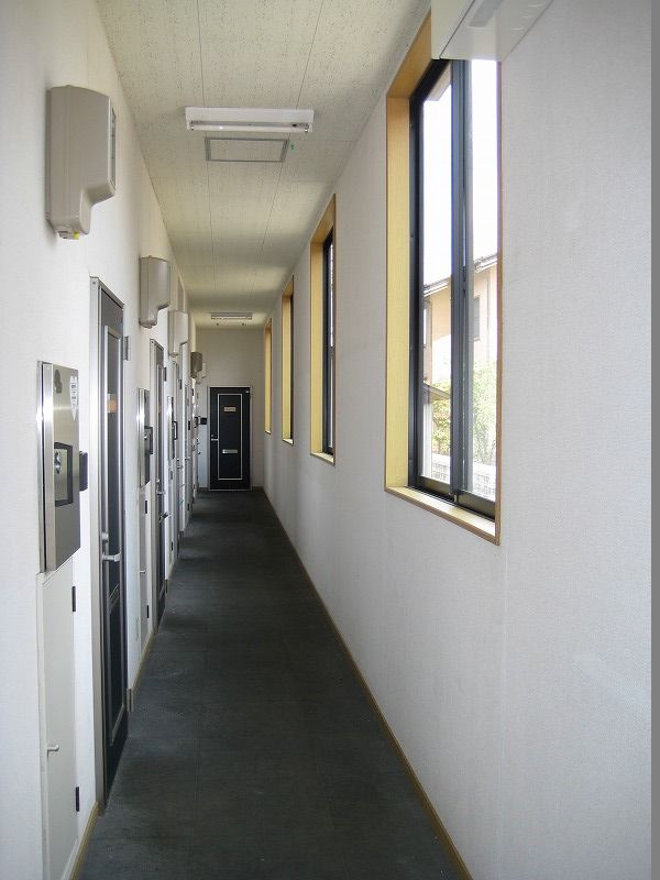 1K Apartment for Rent in Nagaoka, Niigata - River West 203 - Thumbnail 2