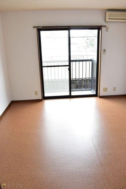 1K Apartment for Rent in Myoko City, Niigata - Thumbnail 3