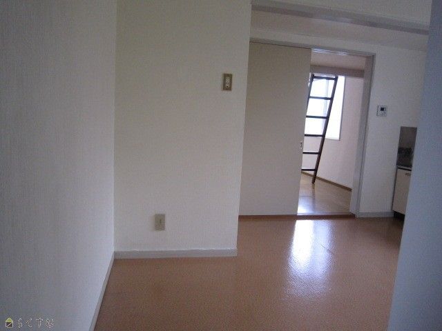 Refinare Hikaku B105 1DK Apartment for Rent in Kashiwazaki - Thumbnail 4