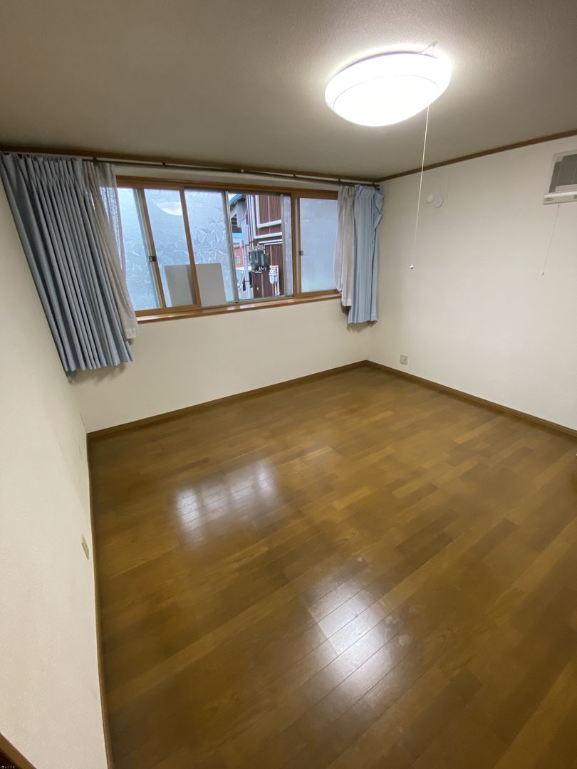 7DK Rental House in Nagaoka with 2 Free Parking Spaces - Thumbnail 2