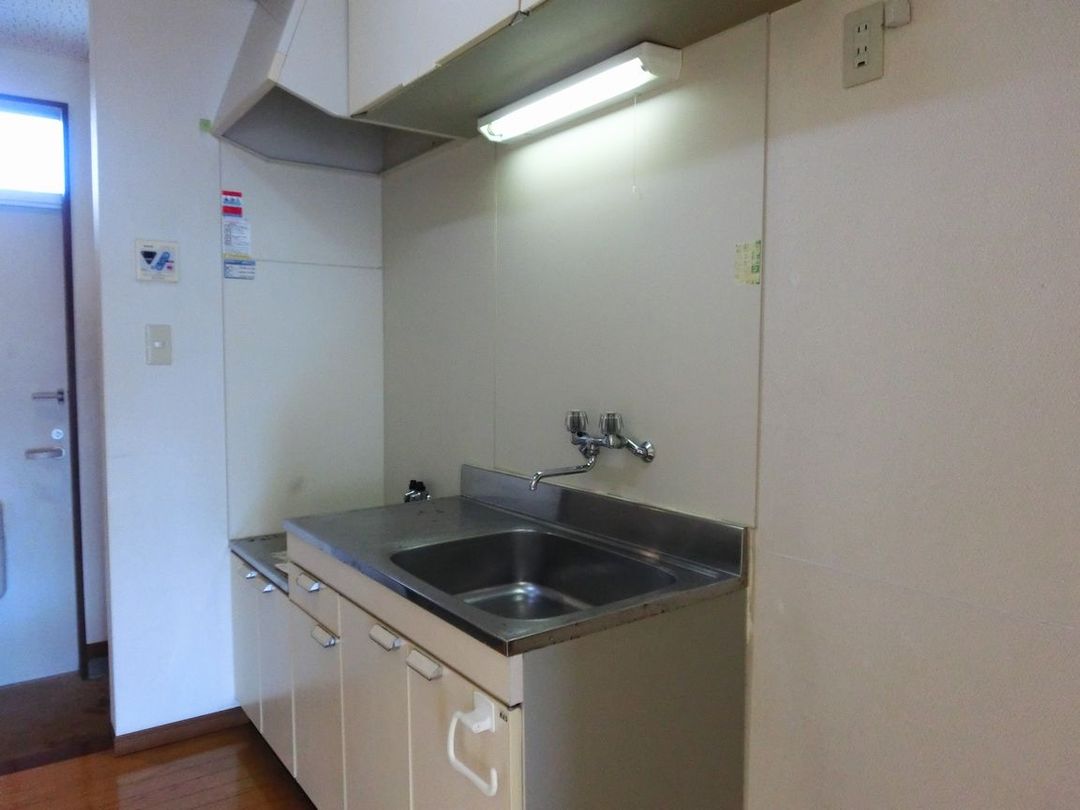 1K Apartment for Rent in Nagaoka, Niigata - 37,000 Yen - Thumbnail 3