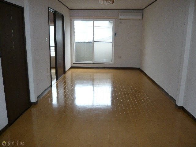 1LDK Apartment for Rent in Mitsuke City, Niigata - Thumbnail 2