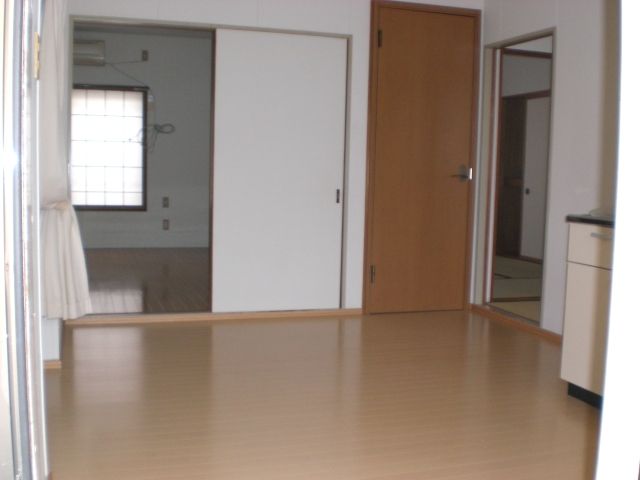 3DK Apartment for Rent near Nagaoka Station, Niigata - Thumbnail 2