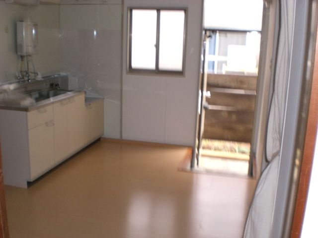 3DK Apartment for Rent near Nagaoka Station, Niigata - Thumbnail 4