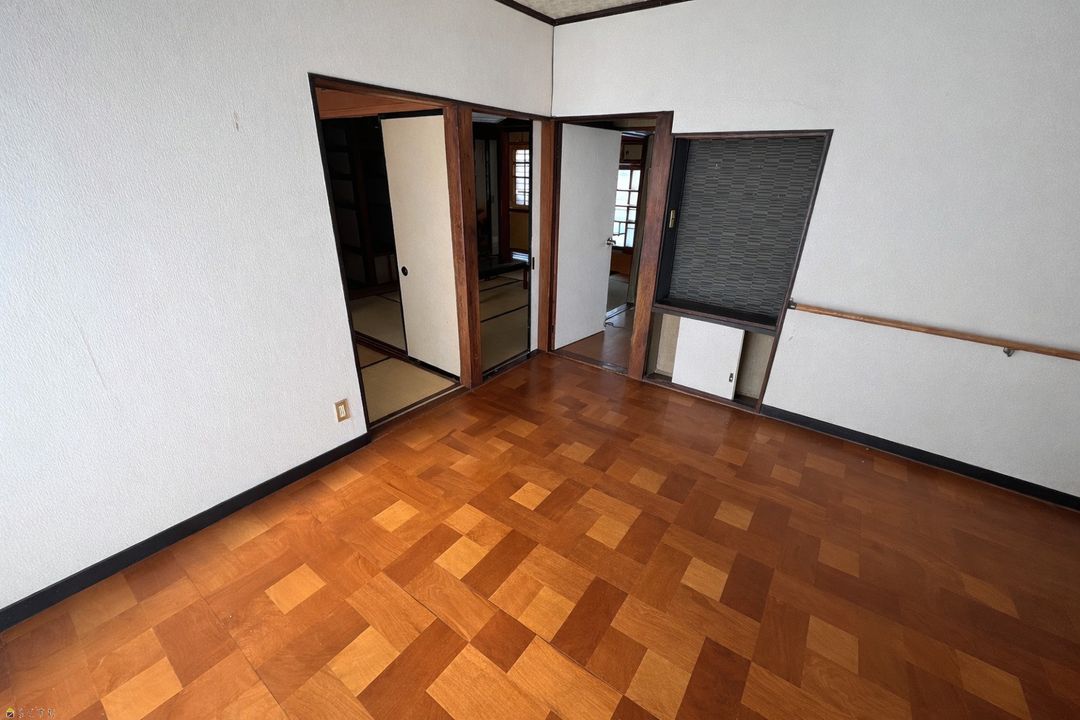 8DK House for Rent in Joetsu, Niigata - 130 sqm Family Home - Thumbnail 4