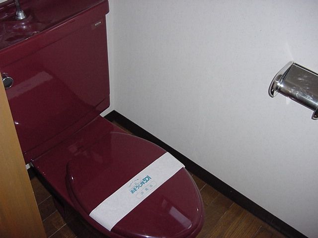 2LDK Apartment for Rent in Quiet Nagaoka Neighborhood - Thumbnail 3