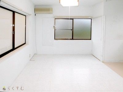 Renovated 1DK Apartment for Rent near Nagaoka Station - Thumbnail 2