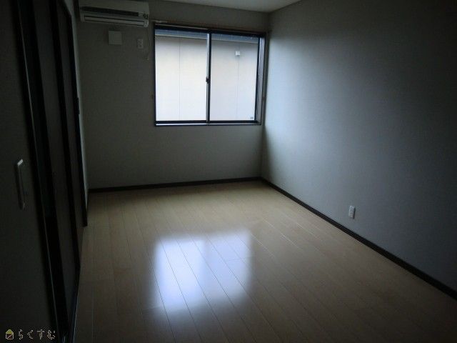 1LDK Apartment for Rent near Mitsuke Station, Niigata - Thumbnail 3