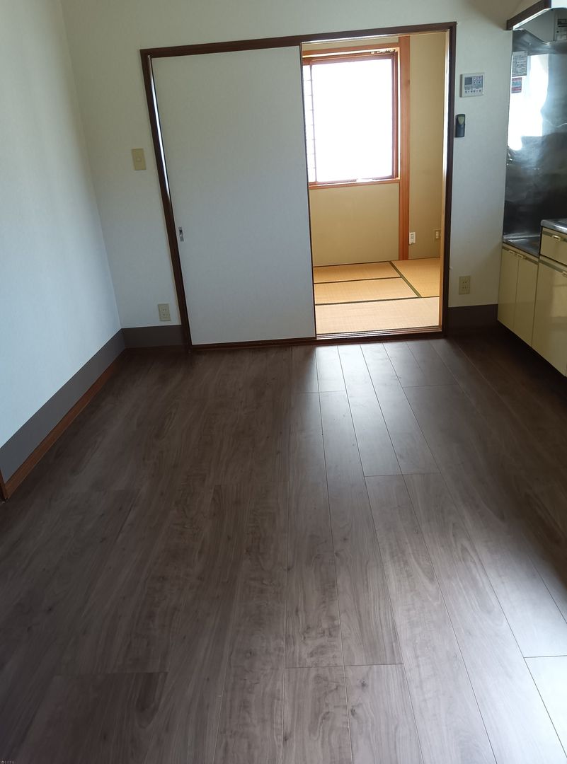 West Town 1DK Apartment for Rent in Nagaoka, Niigata - Thumbnail 2