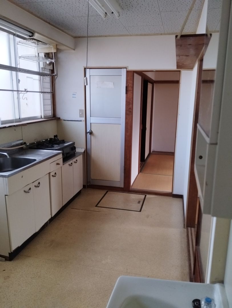 2DK Apartment for Rent in Mitsuke, Niigata - Water Bills Included - Thumbnail 2