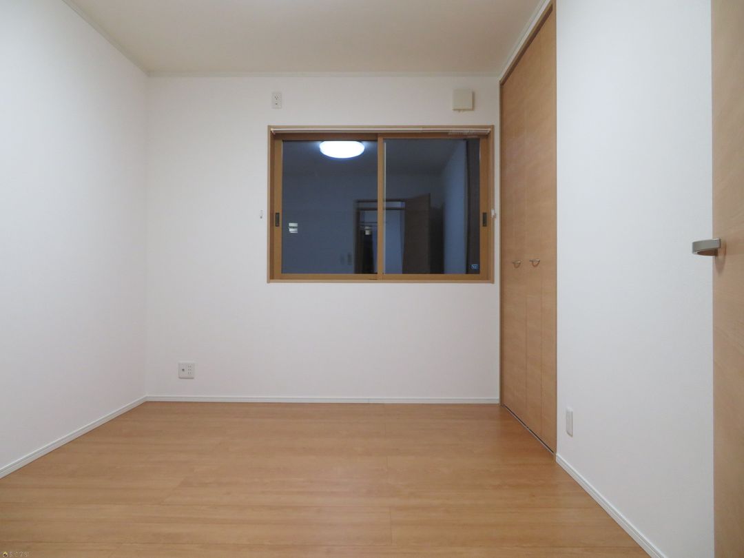 2DK Maisonette Apartment for Rent in Nagaoka, Niigata - Thumbnail 2