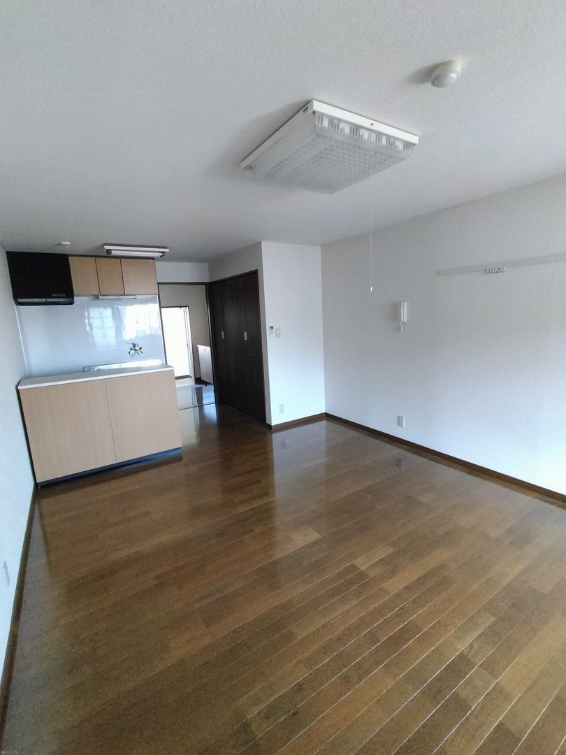 1K Apartment for Rent in Kashiwazaki, Niigata - Liberty Hills - Thumbnail 2