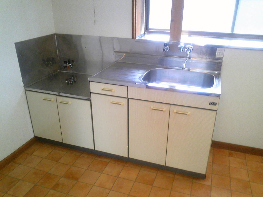 2K Apartment for Rent in Quiet Nagaoka Neighborhood - Thumbnail 2