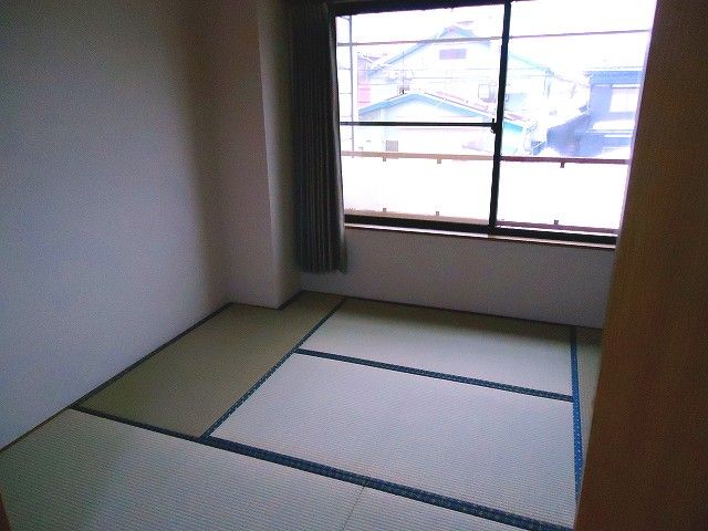 2K Apartment for Rent in Nagaoka, Niigata - 4万円 - Thumbnail 3