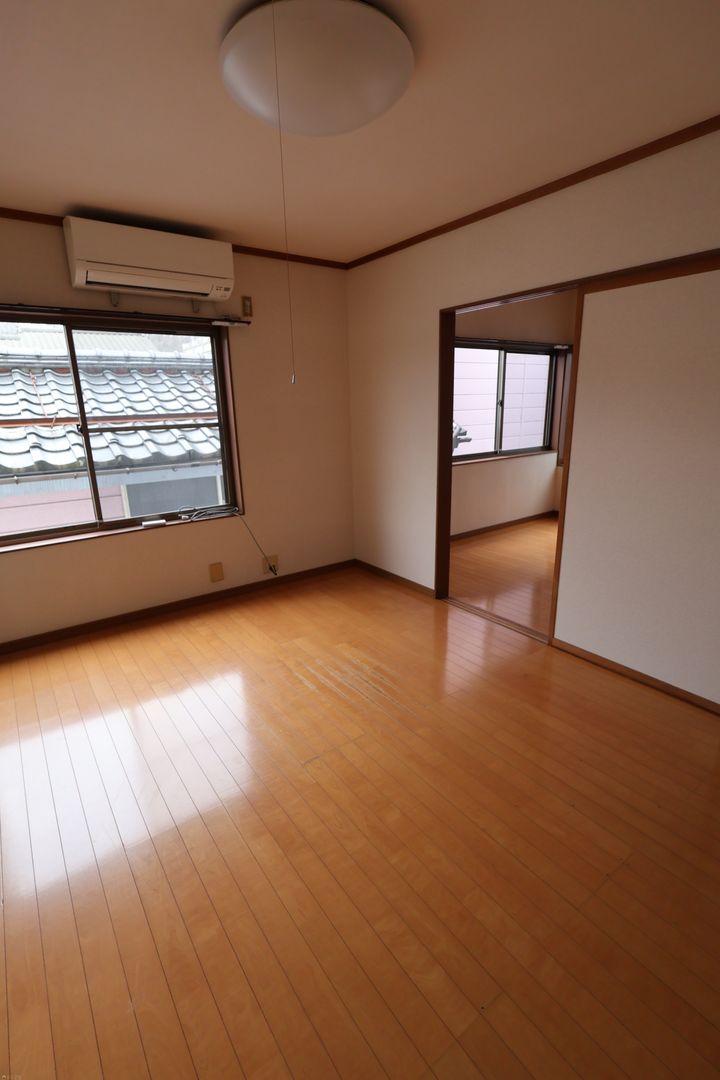 2DK Apartment for Rent in Mitsuke, Niigata - 41.25 sqm - Thumbnail 3