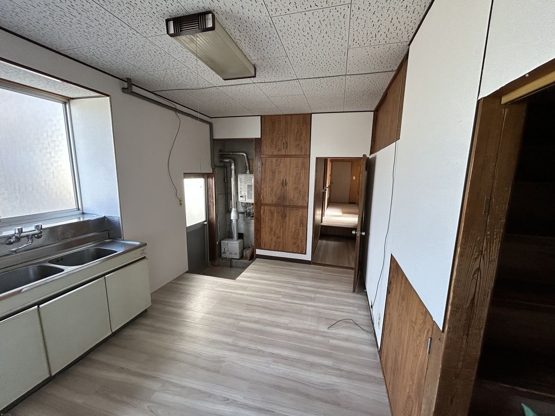 Rent 6DK Detached House in Joetsu, Niigata - No Deposit - Thumbnail 4