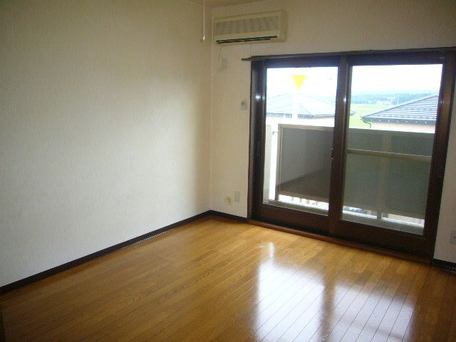1K Apartment for Rent in Kashiwazaki, Niigata - Free Internet - Thumbnail 3