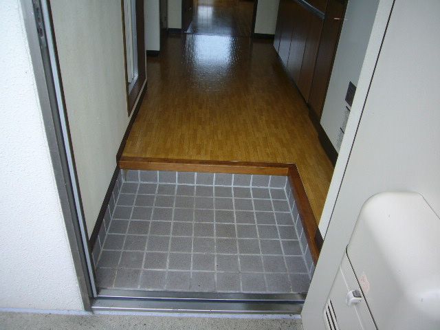 1K Apartment for Rent in Kashiwazaki, Niigata - Free Internet - Thumbnail 2