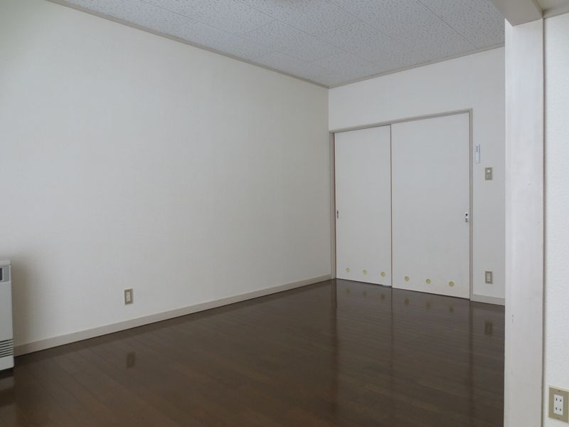1K Apartment for Rent in Kashiwazaki, Niigata – 26.09 sqm - Thumbnail 2