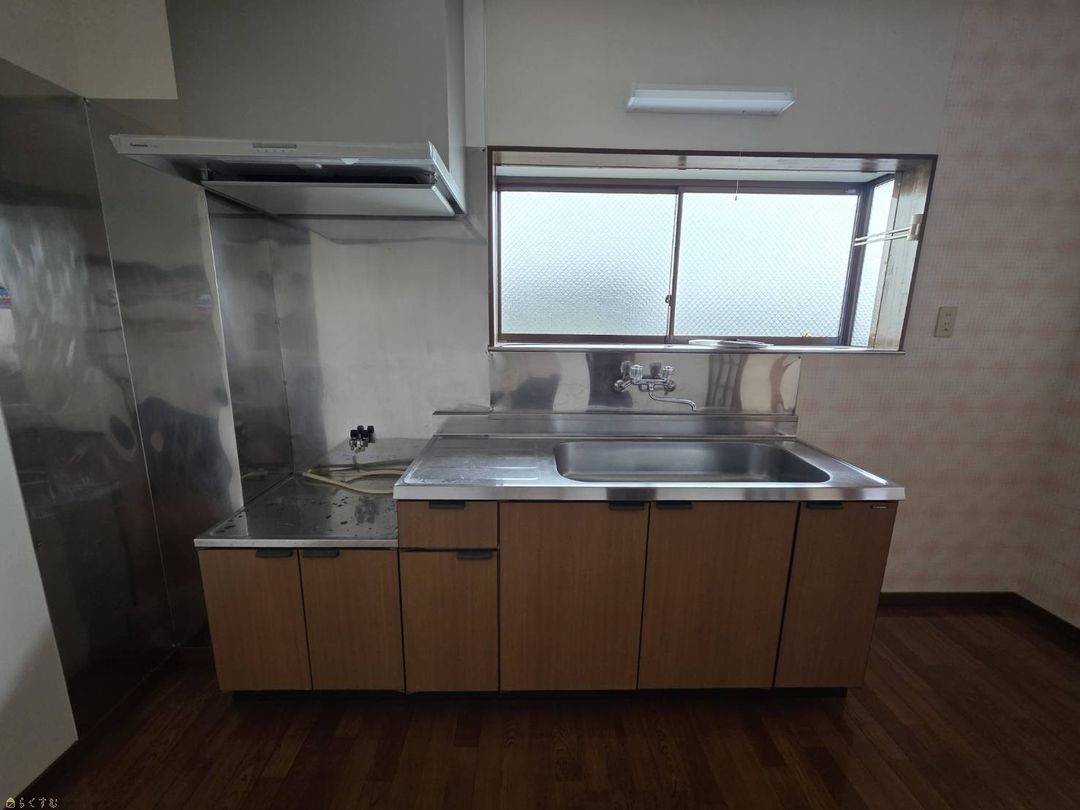 Renovated 2DK Apartment for Rent in Mitsuke, Niigata - Thumbnail 4