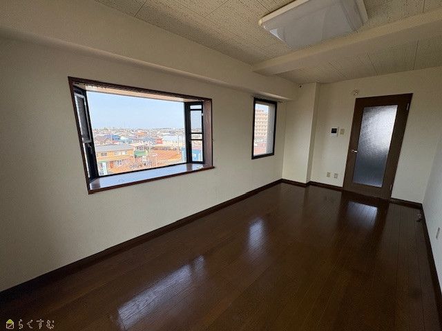1K Apartment for Rent in Joetsu, Niigata - Riverside Heights - Thumbnail 2