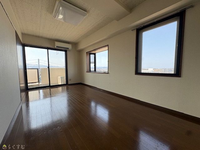 1K Apartment for Rent in Joetsu, Niigata - Riverside Heights - Thumbnail 3
