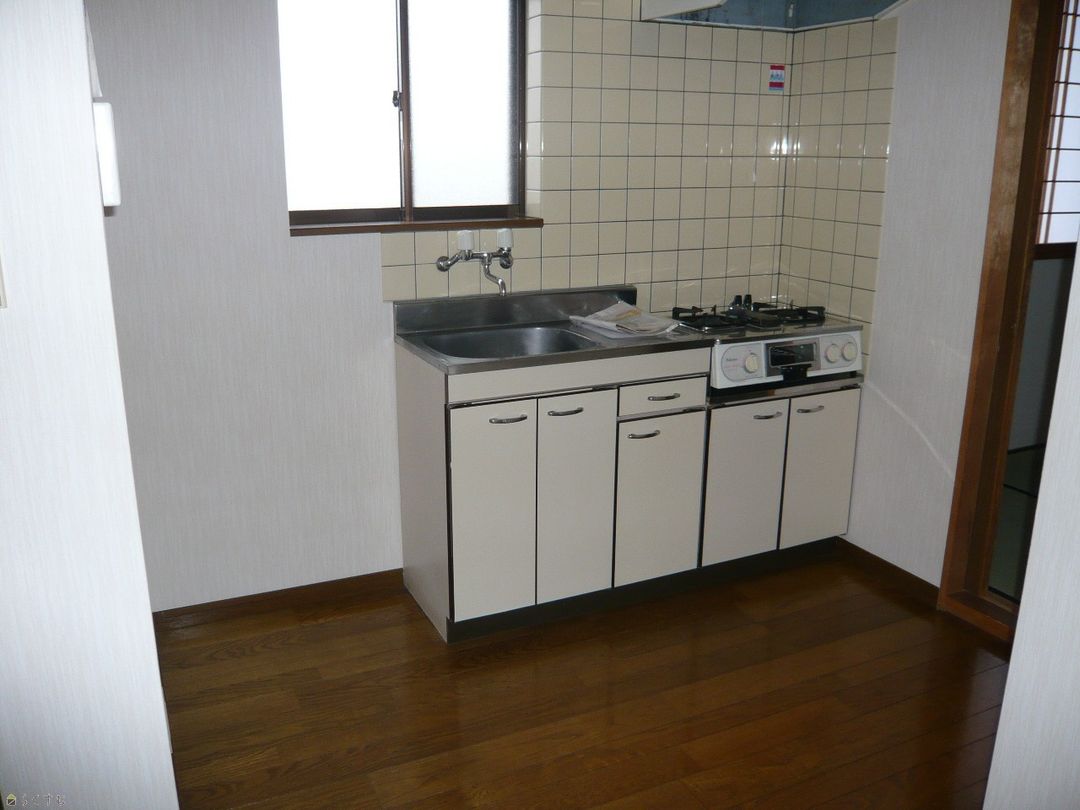 Mansion Sara 203: 1DK Apartment for Rent in Mitsuke, Niigata - Thumbnail 3