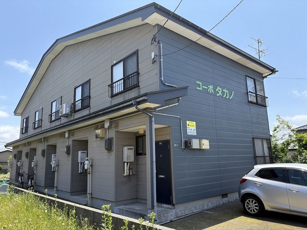 Renovated 2LDK Maisonette Apartment for Rent in Kashiwazaki - Thumbnail 2