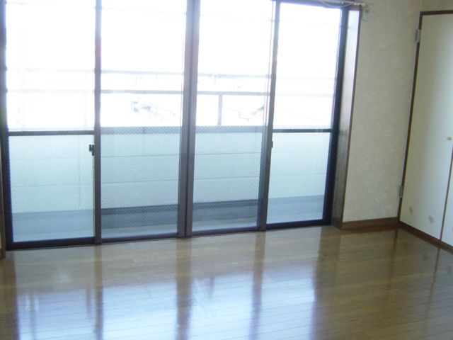 1K Apartment for Rent in Mitsuke, Niigata - 44,000 Yen - Thumbnail 3