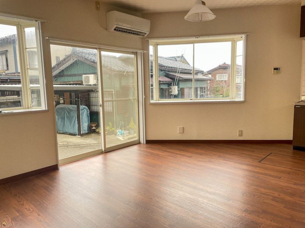 3LDK Maisonette Apartment for Rent in Kashiwazaki, Niigata - Thumbnail 3