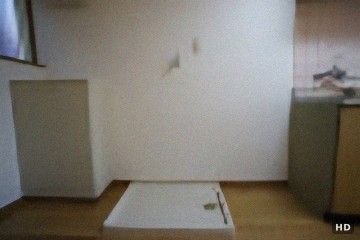 1K Apartment with Loft & Free Parking in Nagaoka, Niigata - Thumbnail 3