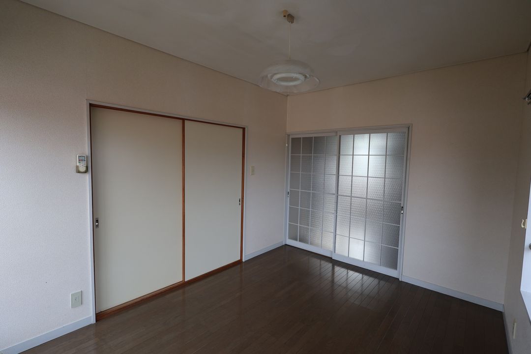 Rent 2DK Apartment in Mitsuke, Niigata - Quiet Area, No Key Money - Thumbnail 3