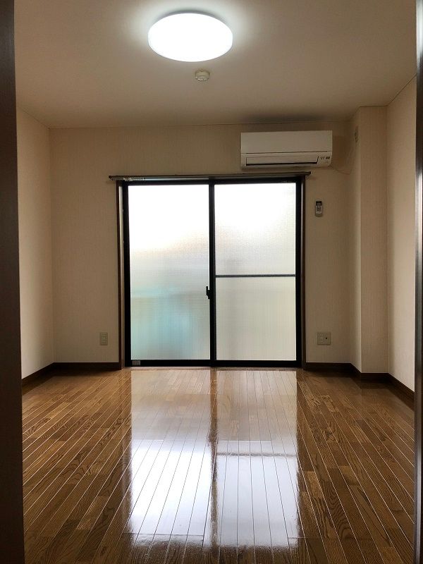 1K Apartment for Rent in Joetsu, Niigata - Thumbnail 2
