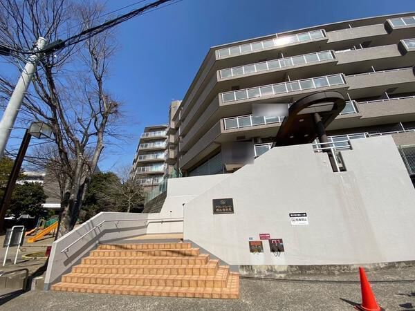 2LDK Apartment for Sale in Nishiterao, Yokohama, Kanagawa - Thumbnail 3