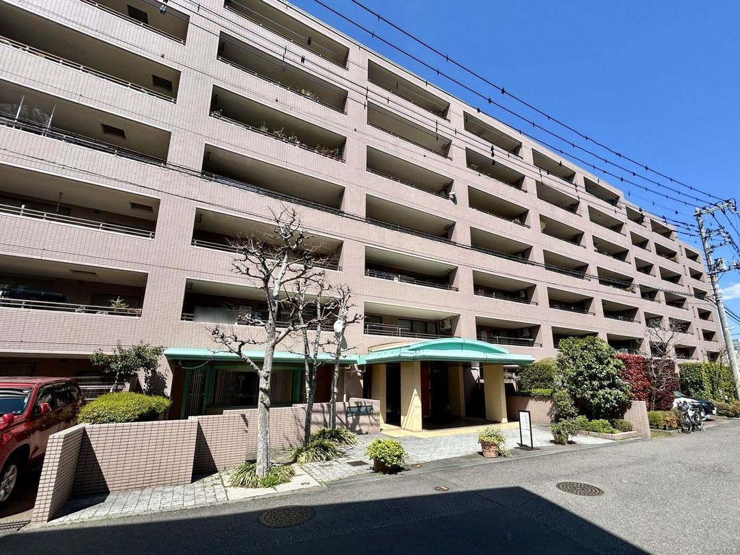 Renovated 2LDK Apartment for Sale in Kawasaki Takatsu, Kanagawa - Thumbnail 2